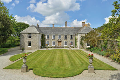 183 acres of Country Estate for sale in Gerrans