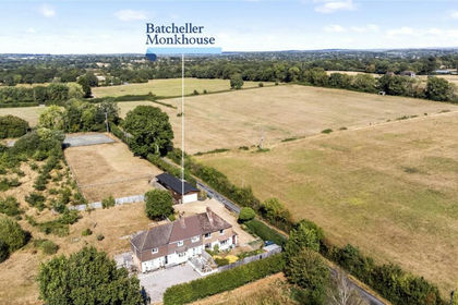 1.2 acres of Equestrian property for sale in Billingshurst