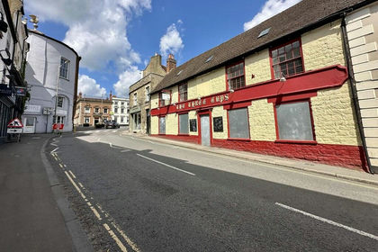 Pub for sale in Buckingham