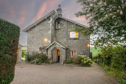 7 acres of House with Land for sale in Stainton