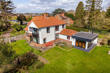 1 acre of House with Land for sale in Fishtoft