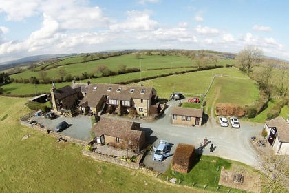 5 acres of Farmhouse for sale in Bentham