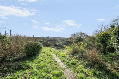 Land for sale in Chilton Foliat