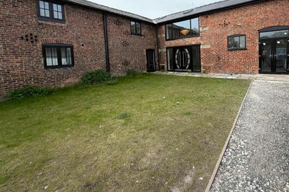 Barn Conversion for sale in Mobberley