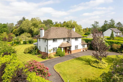 1 acre of House with Land for sale in Chester North and Neston