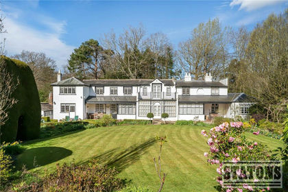 1 acre of House with Land for sale in Chipping Barnet