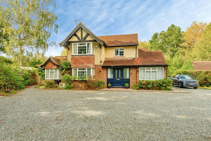 1.4 acres of House with Land for sale in Felbridge