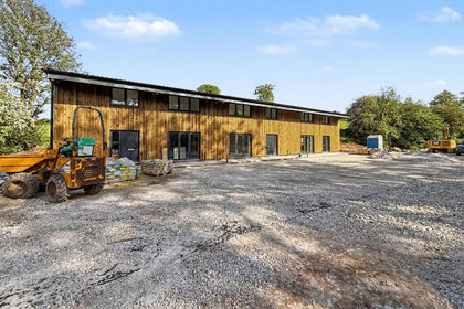 Barn Conversion for sale in Snelston