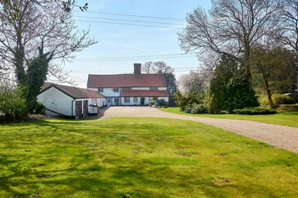 2.6 acres of Land for sale in Yaxham