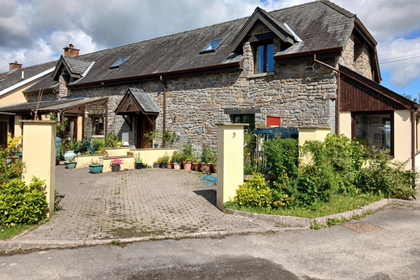 Barn Conversion for sale in Nantcwnlle