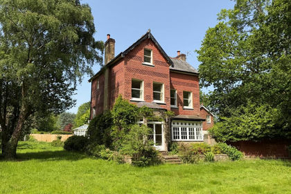 1 acre of House with Land for sale in Dorking and Horley
