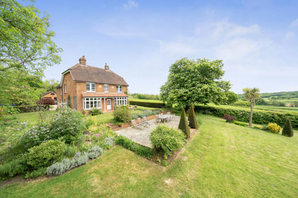 1 acre of House with Land for sale in Burwash