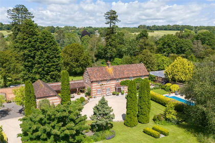 4.5 acres of House with Land for sale in Frampton