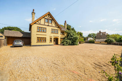 1.2 acres of House with Land for sale in Bersted