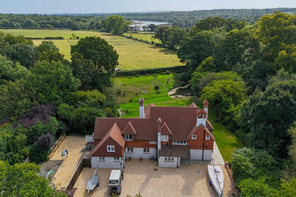 2.6 acres of House with Land for sale in Beaulieu