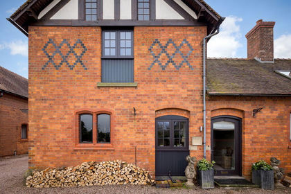 Barn Conversion for sale in Abberley