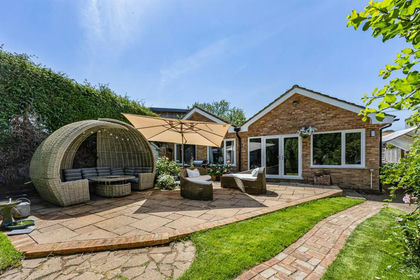 1.8 acres of House with Land for sale in Checkendon