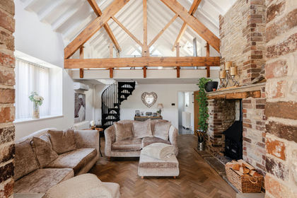 Barn Conversion for sale in Whitchurch
