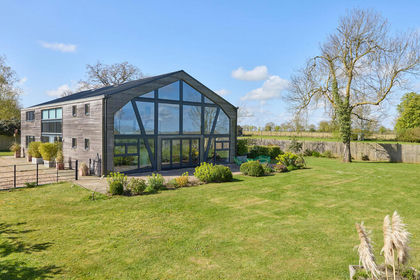 Barn Conversion for sale in Poslingford