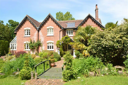 4.7 acres of Equestrian property for sale in New Milton