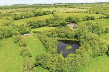 7 acres of Smallholding for sale in Dyffryn Arth