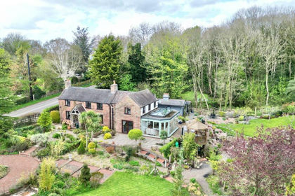 1.3 acres of Cottage for sale in Hinstock