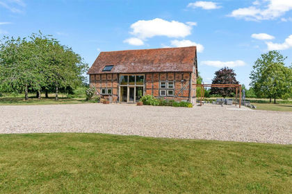 7 acres of Barn Conversion for sale in Morton Bagot