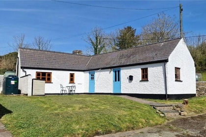 Land for sale in Llanrhian