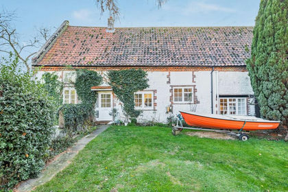 Cottage for sale in Old Hunstanton