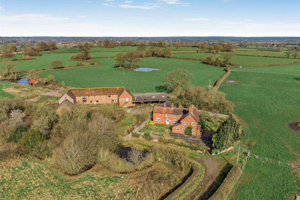 Farmhouse for sale in Wem Rural