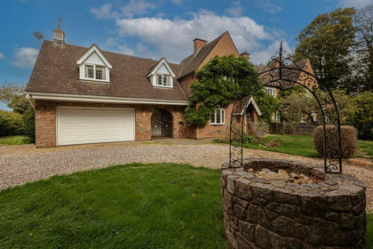 1.8 acres of House with Land for sale in Leicester Forest West