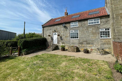 2 acres of Cottage for sale in Mickleby