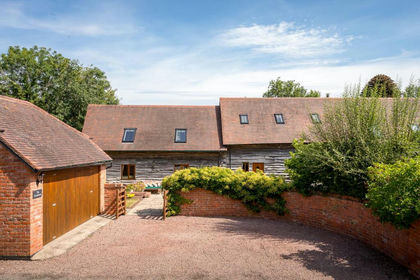 Barn Conversion for sale in Hartlebury