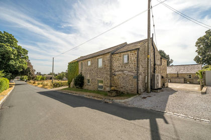 Barn Conversion for sale in Fearby