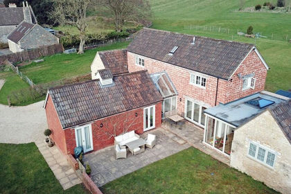 Barn Conversion for sale in Horton