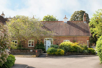 Barn Conversion for sale in Tring