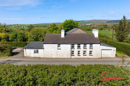 3 acres of Cottage for sale in null