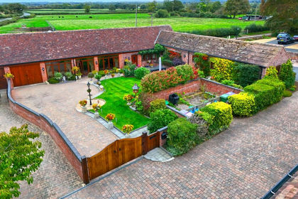 Barn Conversion for sale in Rodington