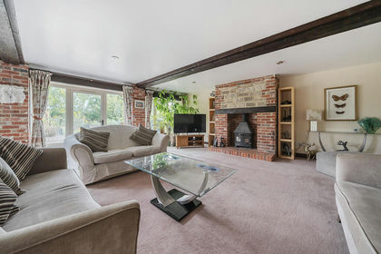 Land for sale in Brinkworth