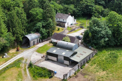 84 acres of Farm for sale in Abergwili