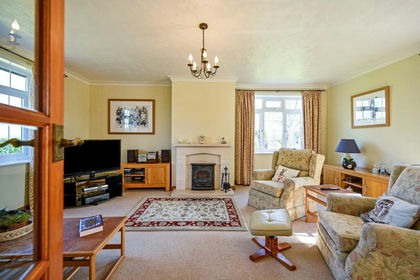 1.5 acres of House with Land for sale in Wye with Hinxhill