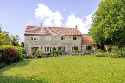 1 acre of House with Land for sale in Walton