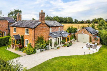 1.3 acres of House with Land for sale in Audlem