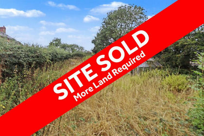 Small Plot of Land for sale in Saredon