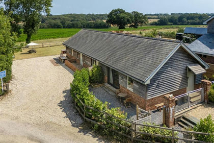 Holiday Let Property for sale in Nettlestone and Seaview
