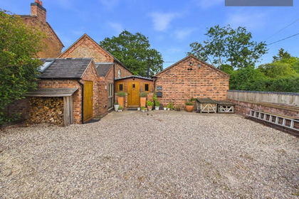 Barn Conversion for sale in Bradley