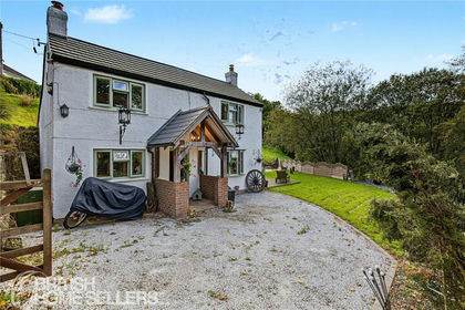 1.2 acres of House with Land for sale in Lydbrook