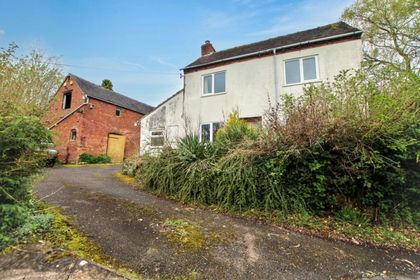 1.6 acres of House with Land for sale in Loggerheads