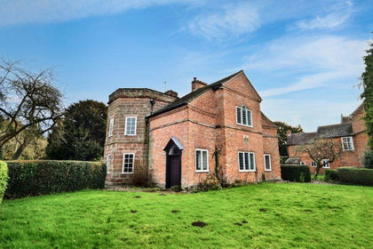 1 acre of House with Land for sale in Tong