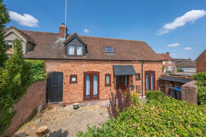 Barn Conversion for sale in Aston Cantlow